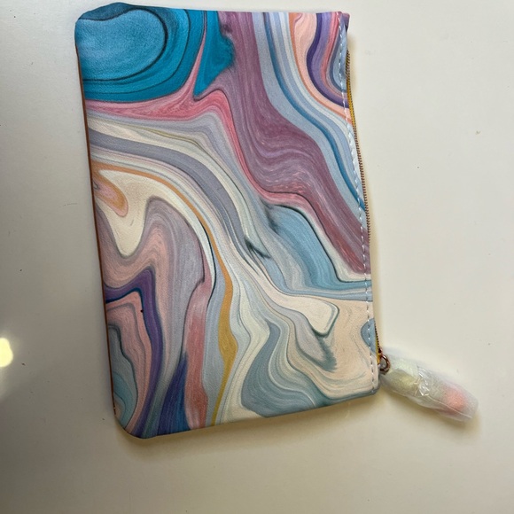 Eras Tour Taylor Swift Groovy Makeup Bag - Picture 4 of 6